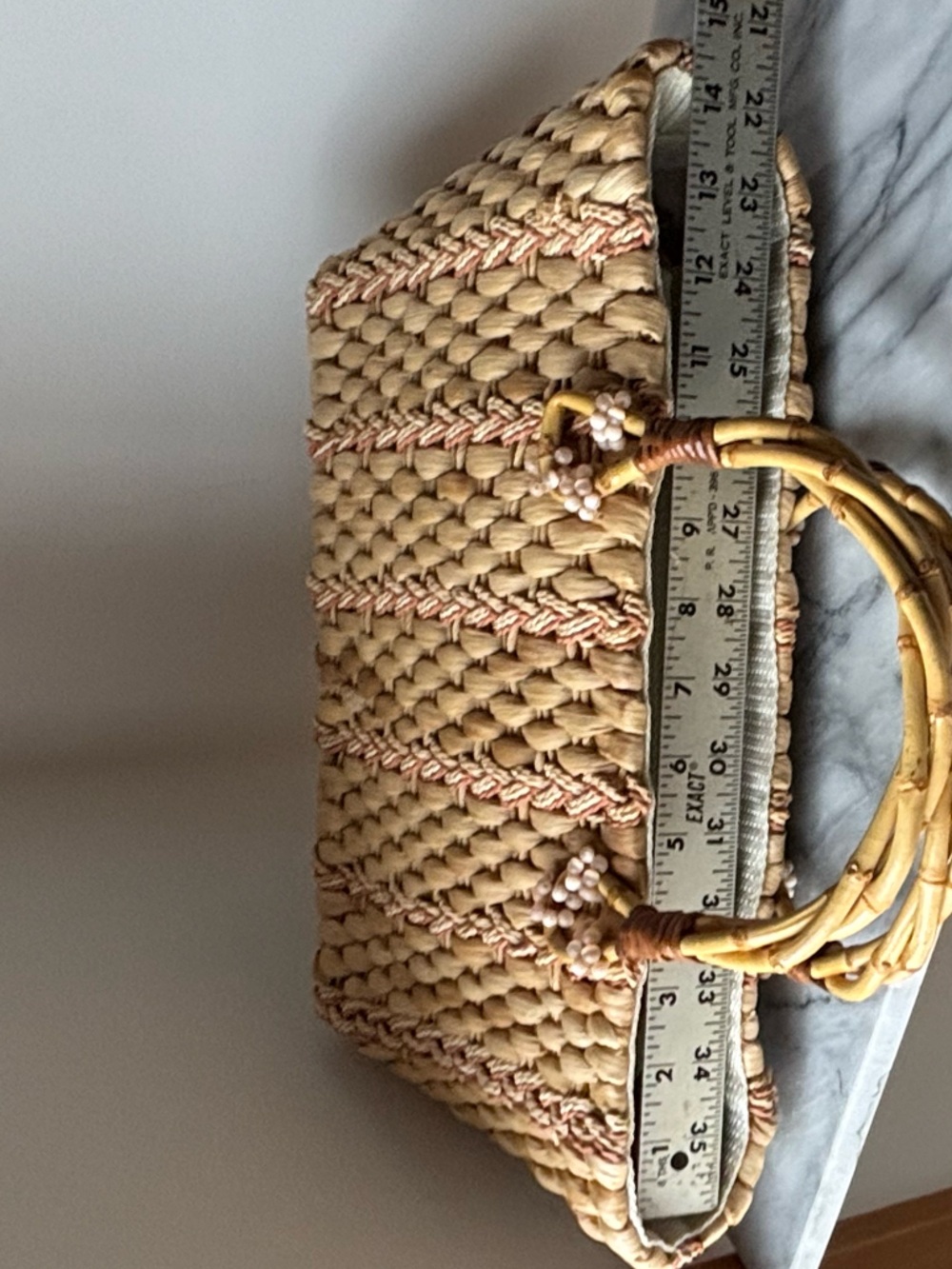 Vintage Straw Tote Handle Bag w Wicker Handles Top Zipper Beaded Handle Detail - Picture 15 of 16